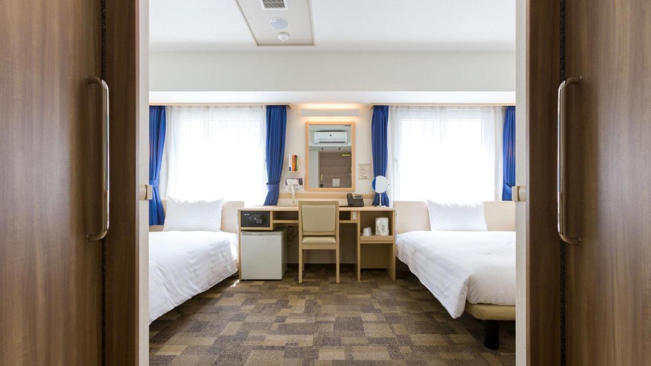 Toyoko Inn Ebina Eki Higashi Guchi Zewnętrze zdjęcie